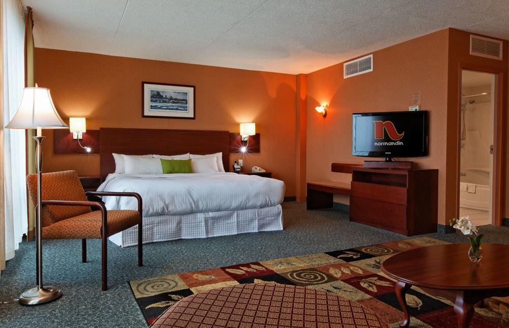 Hotel & Suites Normandin Quebec Exterior foto